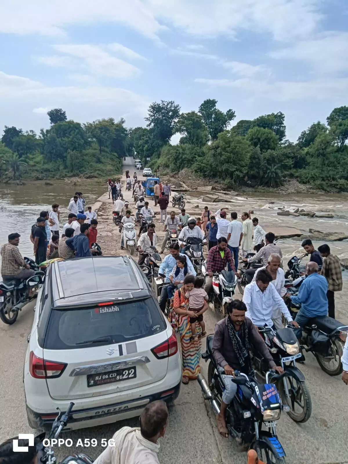 मांडलगढ़: भाड का खेड़ा में पुलिया टूटी, ग्रामीणों की जान पर बन आई