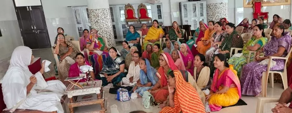 मन्नत और धर्म भिन्न-भिन्न चीज है : साध्वी जयदर्शिता मन्नत और धर्म भिन्न-भिन्न चीज है : साध्वी जयदर्शिता