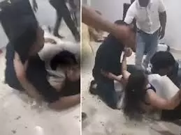 ‘कॉन्स्टेबल’ की बर्थडे पार्टी में ‘एएसआई  ’ का अश्लील डांस वायरल, एसपी ने किया सस्पेंड