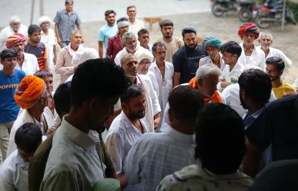 फसल खराबे के मुआवजे हेतू सौपा ज्ञापन