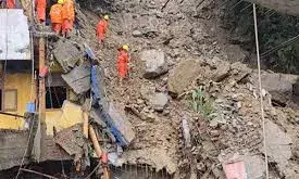 कुल्लू में फिर भूस्खलन: दो मकान जमींदोज, एक ही परिवार के पांच लोगों की दर्दनाक मौत