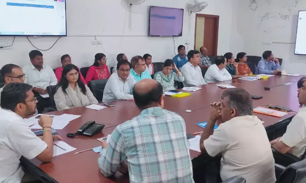 संपर्क पोर्टल पर लंबित प्रकरणों के समयबद्ध और गुणवत्तापूर्ण निस्तारण की हिदायत