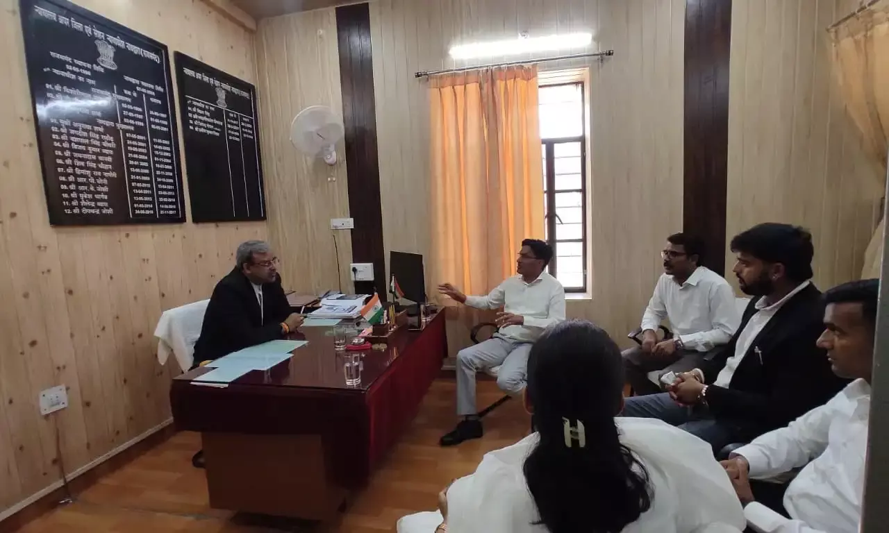 लोक अदालत को लेकर न्यायिक अधिकारीगण की संयुक्त बैठक