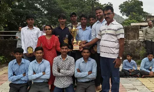 69 वी जिला स्तरीय वॉलीबॉल -19 वर्षीय छात्र प्रतियोगिता में बनेड़ा रहा उपविजेता