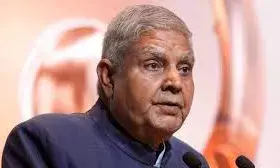 उपराष्ट्रपति चुनाव के बीच कांग्रेस का वार, जगदीप धनखड़ की चुप्पी पर उठाए सवाल उपराष्ट्रपति चुनाव के बीच कांग्रेस का वार, जगदीप धनखड़ की चुप्पी पर उठाए सवाल