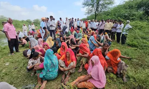 फुकीया बांध में आई चंद्रभागा नदी की जलराशि, ग्रामीणों ने की पूजा-अर्चना