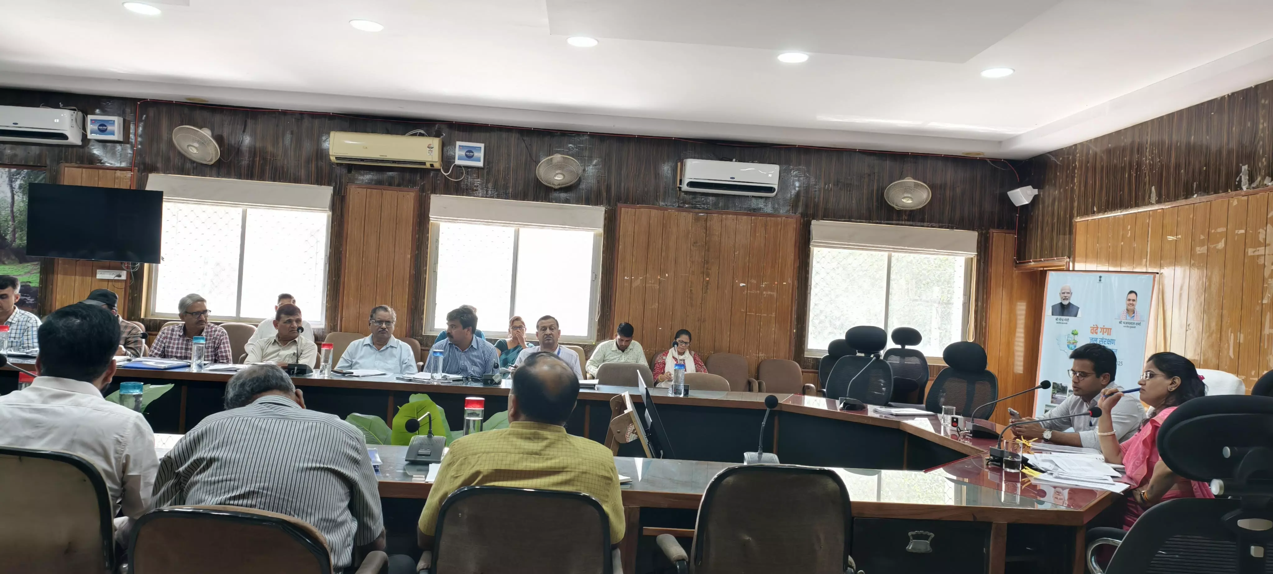 संपर्क पोर्टल पर लंबित प्रकरणों का शीघ्र निस्तारण करें – जिला कलक्टर संपर्क पोर्टल पर लंबित प्रकरणों का शीघ्र निस्तारण करें – जिला कलक्टर