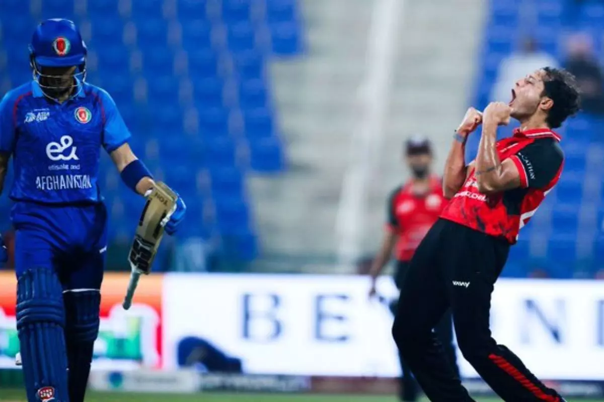 एशिया कप 2025 का धमाकेदार आगाज: अफगानिस्तान ने टॉस जीतकर पहले बल्लेबाजी चुनी, हांगकांग के खिलाफ रोमांचक शुरुआत