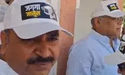 राजस्थान विधानसभा में विपक्ष की जासूसी का आरोप: कांग्रेस का अनूठा प्रदर्शन, ‘जग्गा जासूस’ टोपी पहनकर लगाए नारे