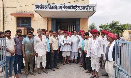 आसींद के गोपाल सागर में खारी बांध की छोटी नहर से पानी छोड़ने की मांग को लेकर ग्रामीणों ने सोपा ज्ञापन