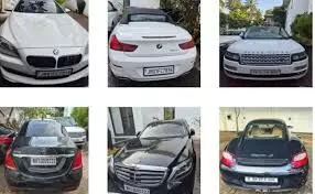 ED ने गोवा में पकड़ा 1200 करोड़ का जमीन घोटाला, भारी नकद और लग्जरी वाहन बरामद ED ने गोवा में पकड़ा 1200 करोड़ का जमीन घोटाला, भारी नकद और लग्जरी वाहन बरामद