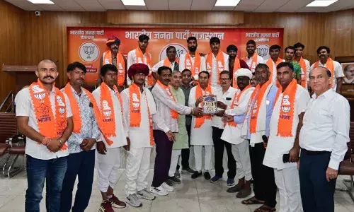 जहाजपुर विधानसभा क्षेत्र में कांग्रेस के 35 से अधिक जनप्रतिनिधियों ने भाजपा की सदस्यता ग्रहण की