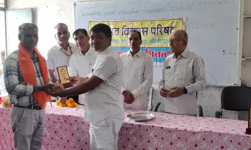 बावलास में गुरु वंदन-छात्र कार्यक्रम का आयोजन