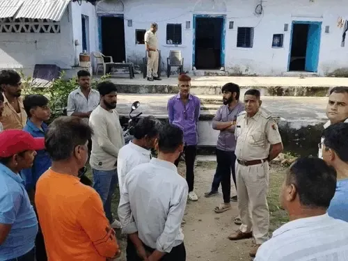 महादेव मंदिर में नंदी की मूर्ति तोड़ी, पार्वती की मूर्ति व हनुमानजी का गोटा कुंड में फैंका, ग्रामीणों में रोष