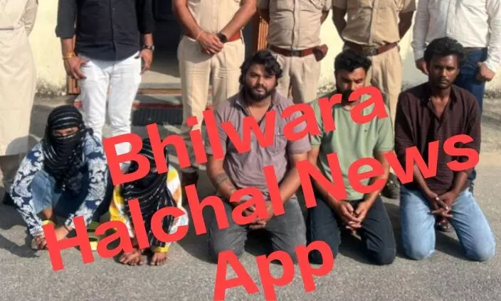 बुजुर्ग को अगवा कर साढ़े पांच लाख रुपये वसूले, दो युवतियों सहित 5 गिरफ्तार बुजुर्ग को अगवा कर साढ़े पांच लाख रुपये वसूले, दो युवतियों सहित 5 गिरफ्तार