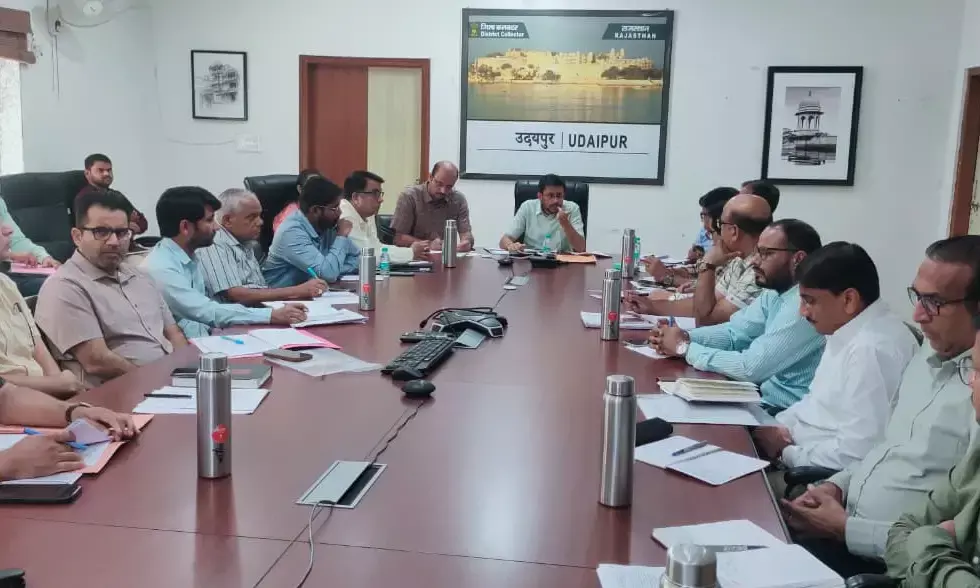 शहरी सेवा शिविर व ग्रामीण सेवा शिविरों को सफल बनाने अधिकारी करें होम वर्क - जिला कलक्टर