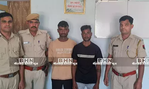 मोबाइल झपटने वाले दो आरोपित गिरफ्तार मोबाइल झपटने वाले दो आरोपित गिरफ्तार