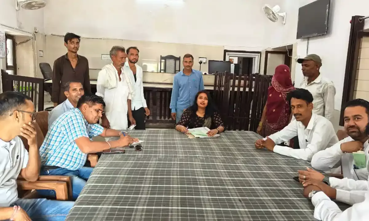 सगे भाइयों में वर्षों पुरानी अदावत समाप्त-मध्यस्थता से हुआ सुलह सगे भाइयों में वर्षों पुरानी अदावत समाप्त-मध्यस्थता से हुआ सुलह