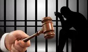 चाकू से जानलेवा हमले के मामले में दो आरोपितों को 10-10 साल की कैद चाकू से जानलेवा हमले के मामले में दो आरोपितों को 10-10 साल की कैद