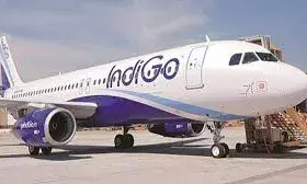 उड़ान से पहले फ्लाइट रोकी, यात्रियों में मचा हड़कंप; दूसरे विमान से रवाना