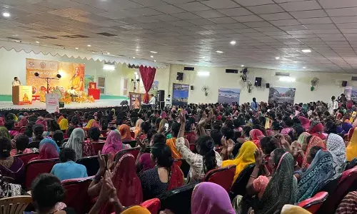 महिला महिला का सम्मान करे, सहयोग से आगे बढ़े - डॉ. रूमा