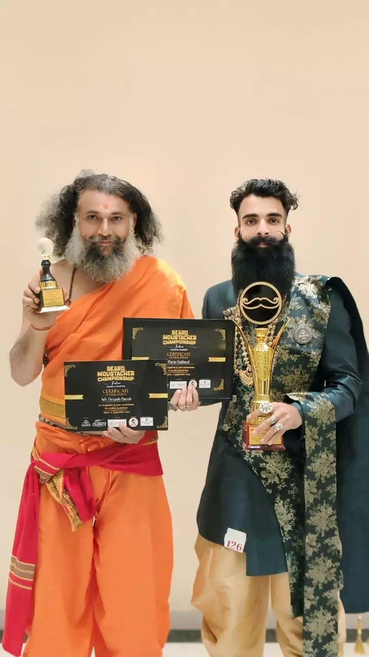 शाहपुरा बियर्ड क्लब ने इंदौर बियर्ड प्रतियोगिता में दिखाया दम, जीते पुरस्कार शाहपुरा बियर्ड क्लब ने इंदौर बियर्ड प्रतियोगिता में दिखाया दम, जीते पुरस्कार