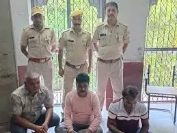 नकली सोने का झांसा, लाखों की ठगी और मारपीट – बूंदी पुलिस ने हिस्ट्रीशीटर समेत दो दबोचे नकली सोने का झांसा, लाखों की ठगी और मारपीट – बूंदी पुलिस ने हिस्ट्रीशीटर समेत दो दबोचे