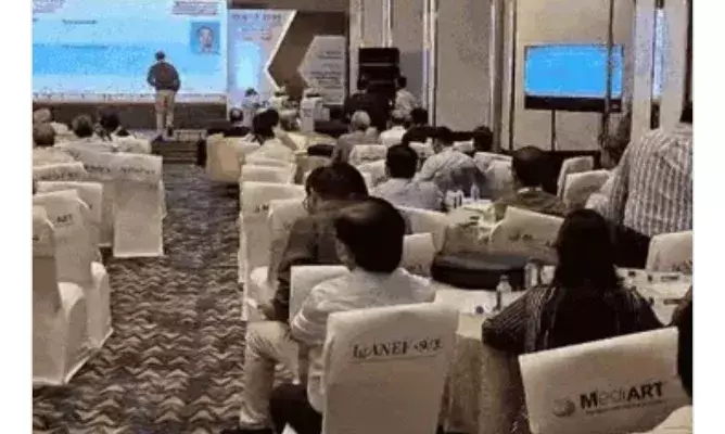 इंदौर नेफ्रोलॉजी कॉन्फ्रेंस में विशेषज्ञों ने चेताया – नमक, चीनी और मैदा बने सेहत के दुश्मन