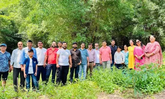 हिन्दी दिवस पर 151 पौधे रोपे हिन्दी दिवस पर 151 पौधे रोपे