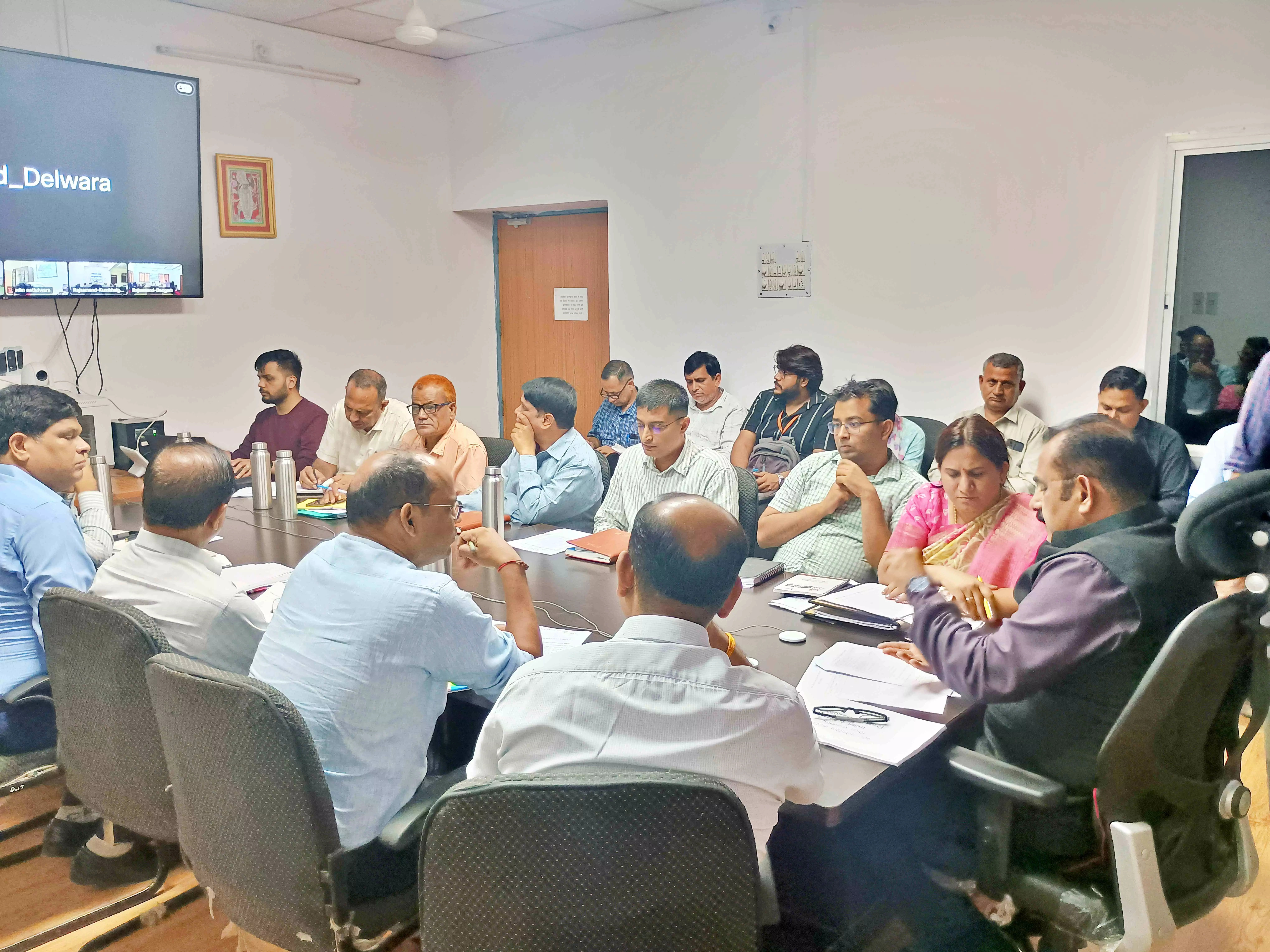 शिविरों का हो प्रभावी क्रियान्वयन, हर पात्र व्यक्ति को करें लाभान्वित, कोई वंचित नहीं रहे :कलक्टर