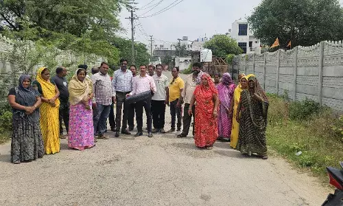 सांवरिया कच्ची बस्ती में पेयजल संकट, रहवासियों में रोष, जल्द हल का आश्वासन सांवरिया कच्ची बस्ती में पेयजल संकट, रहवासियों में रोष, जल्द हल का आश्वासन