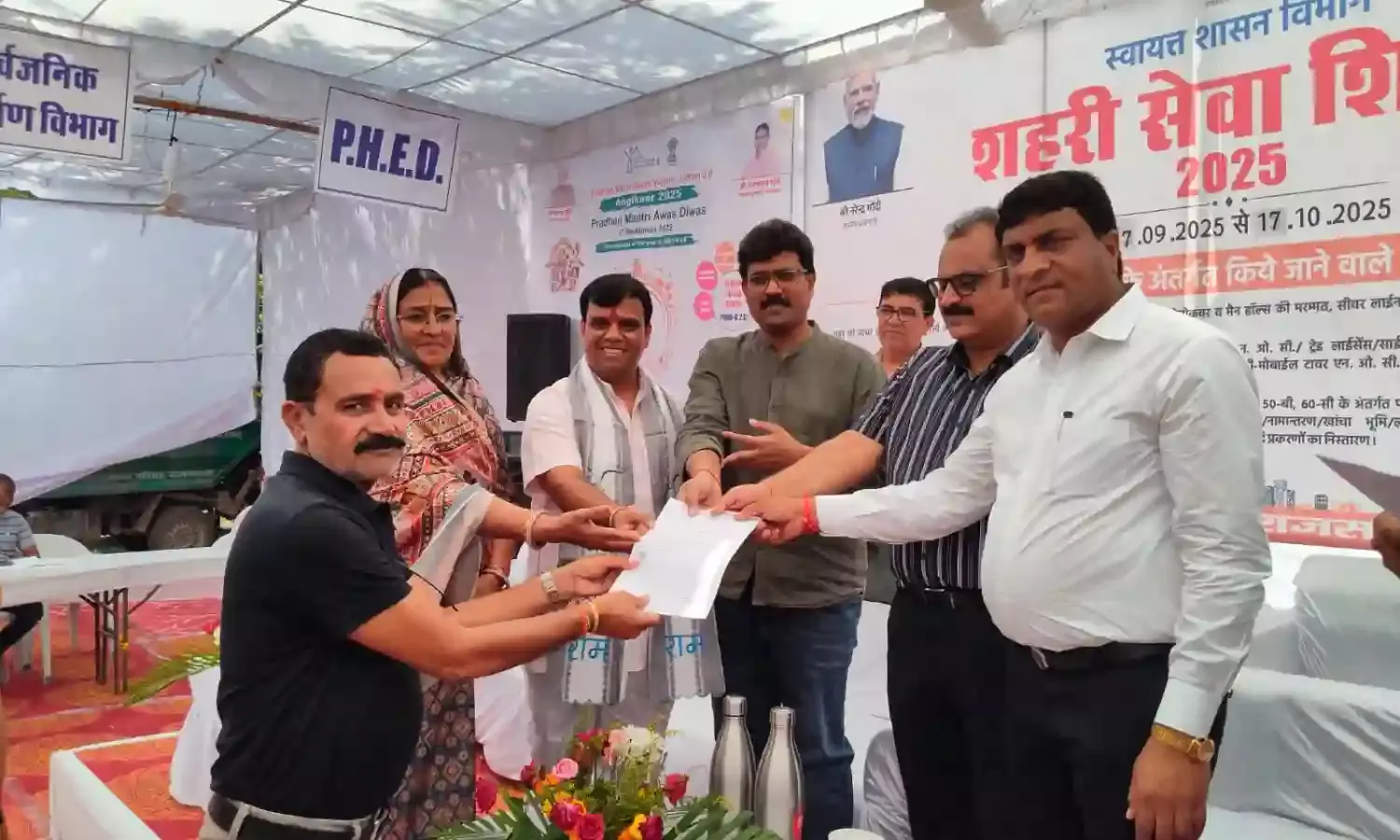 शहरी सेवा शिविर: हाथों-हाथ मिले लाभ तो खिल गए शहरवासियों के चेहरे