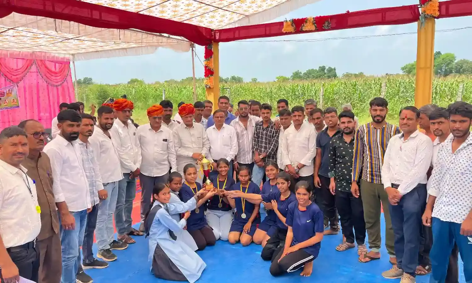 स्कूली प्रतियोगिताओं से बच्चों का समग्र विकास होता है,आंजना