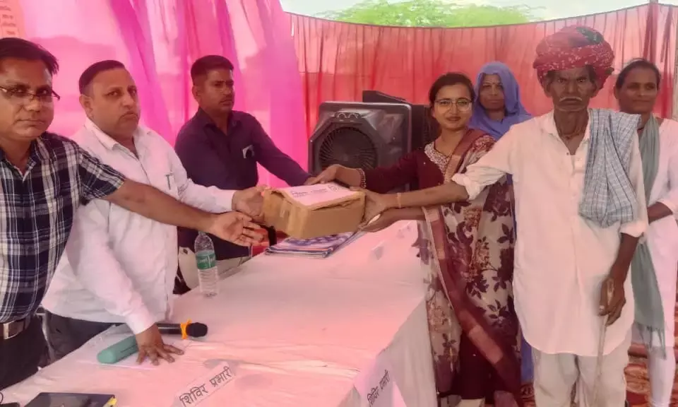 ग्रामीण सेवा शिविर बामणिया में हुआ संपन्न