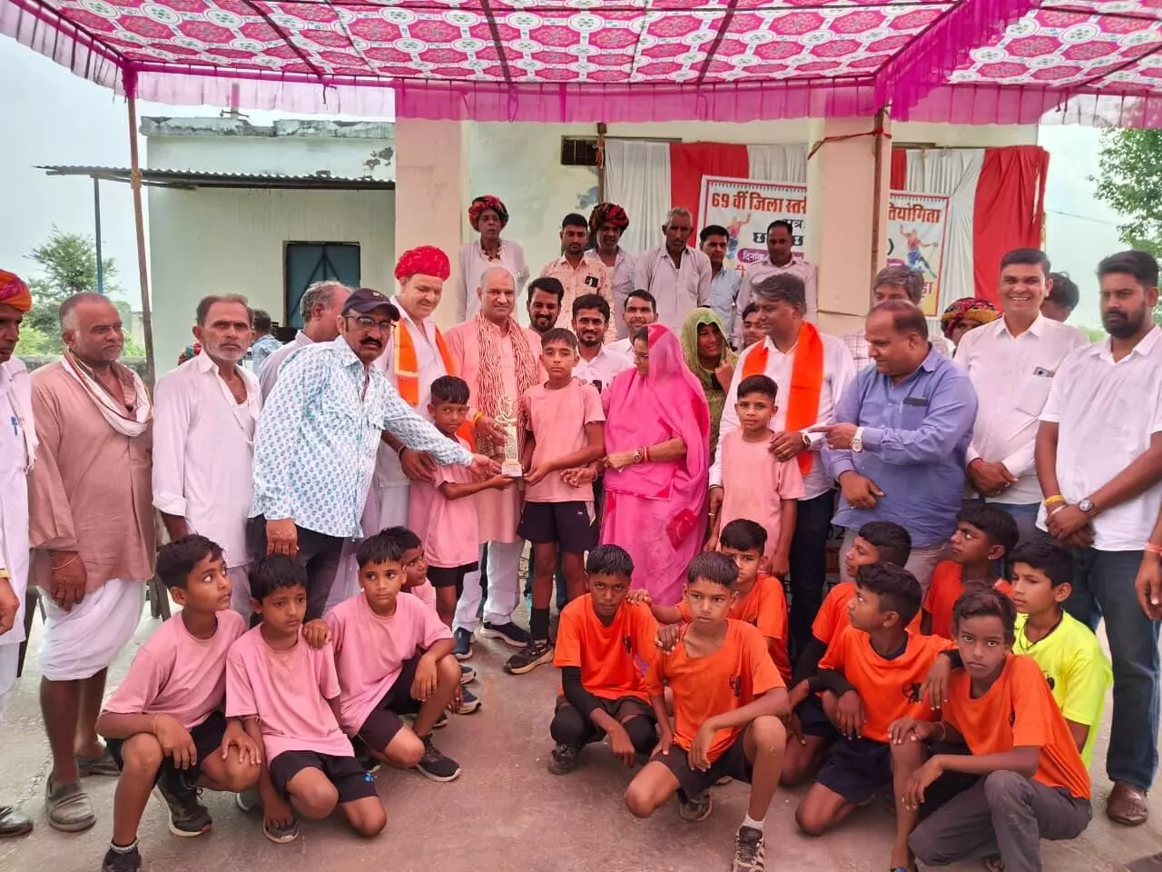 खेल से बच्चों में अनुशासन व ईमानदारी के भाव जागृत होते हैं – सांसद   जोशी