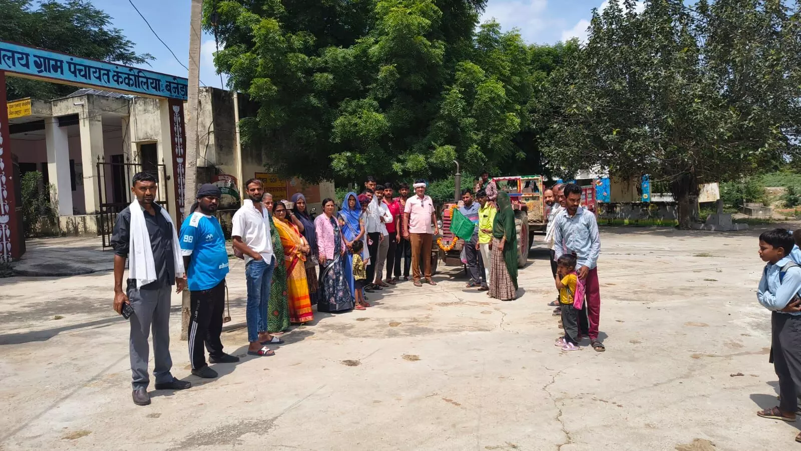 स्वच्छता ही सेवा के अंतर्गत घर-घर कचरा संग्रहण का शुभारंभ