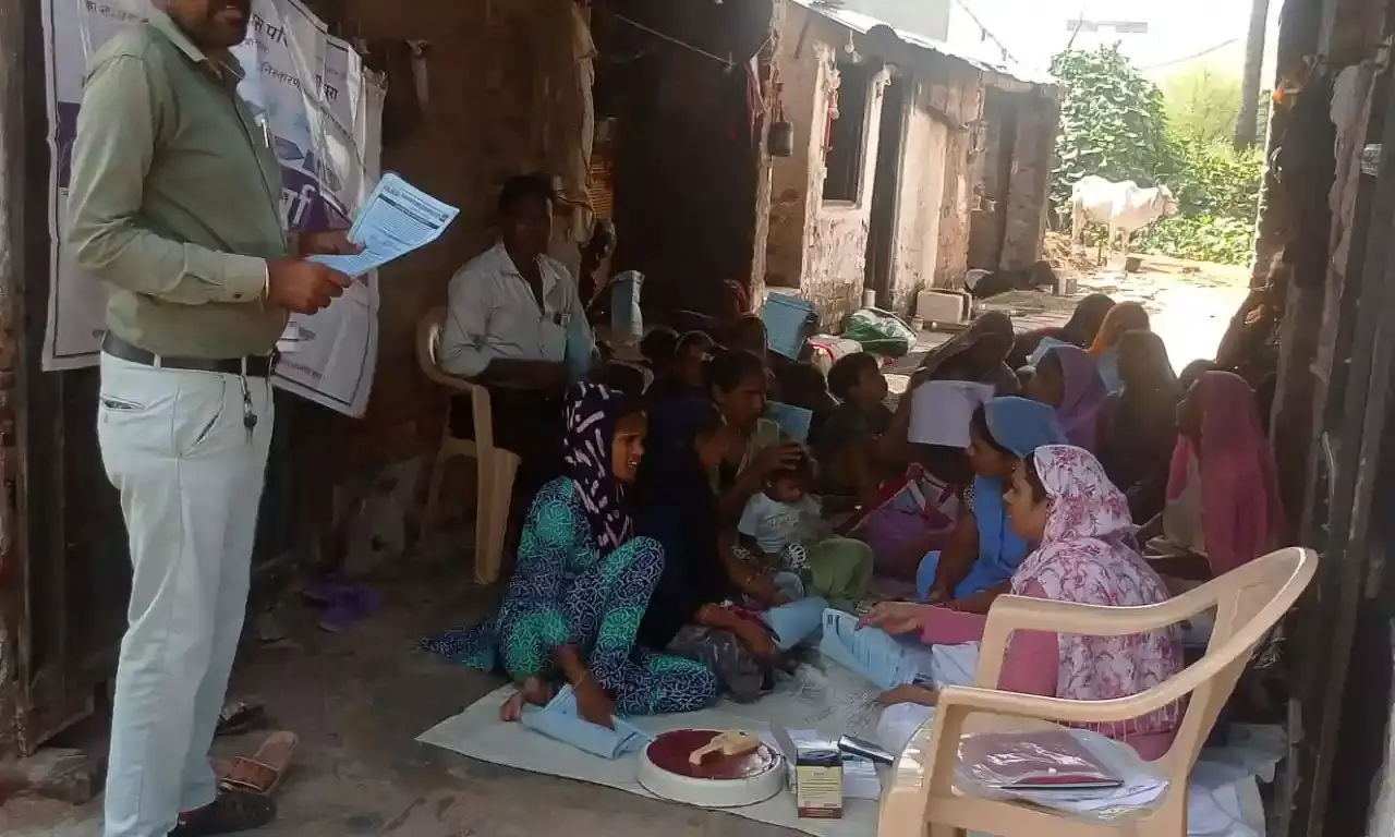 आंगनबाड़ी केंद्र पर जागरूकता कार्यक्रम: राणावत बोले- वातावरण शुद्ध, गंदगी से मिलेगी निजात आंगनबाड़ी केंद्र पर जागरूकता कार्यक्रम: राणावत बोले- वातावरण शुद्ध, गंदगी से मिलेगी निजात