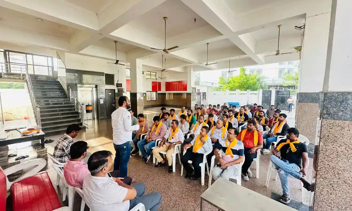 नवरात्रि गरबा में अब आधार कार्ड अनिवार्य, गैर-हिंदुओं की एंट्री बैन – नवरात्रि गरबा में अब आधार कार्ड अनिवार्य, गैर-हिंदुओं की एंट्री बैन –