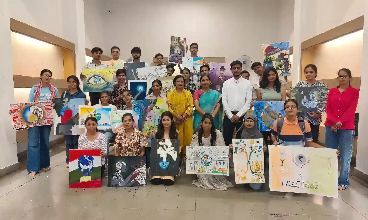 विकसित भारत 2047 पर चित्रकला प्रतियोगिता का आयोजन