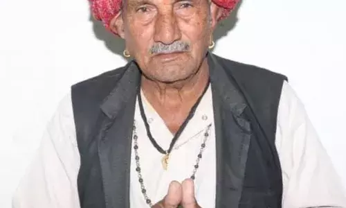 डालू बा नहीं रहे… लेकिन भजनों की गूंज छोड़ गए गांव को