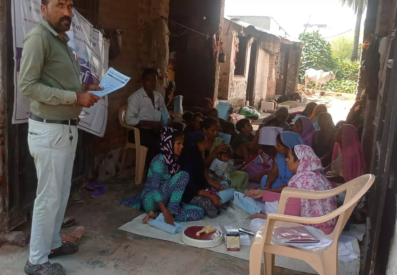 आंगनबाड़ी केंद्र पर जागरूकता कार्यक्रम: राणावत बोले- वातावरण शुद्ध, गंदगी से मिलेगी निजात आंगनबाड़ी केंद्र पर जागरूकता कार्यक्रम: राणावत बोले- वातावरण शुद्ध, गंदगी से मिलेगी निजात