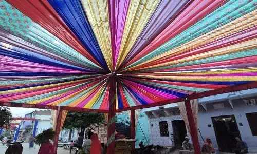 गुरलां में नवरात्रि गरबा की तैयारी जोरों पर गुरलां में नवरात्रि गरबा की तैयारी जोरों पर