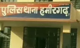 बनास नदी में पुलिस की दबिश, दो ट्रैक्टर-ट्रॉली, दो जेसीबी व बाइक जब्त, दो गिरफ्तार
