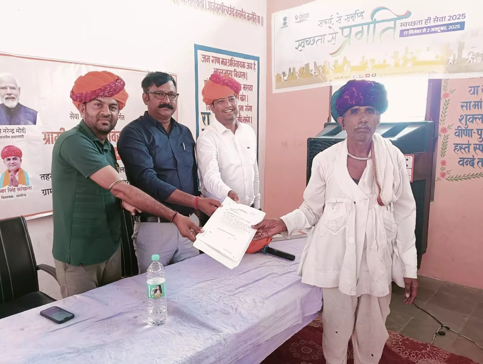 ग्राम पंचायत दडावट में आयोजित ग्रामीण सेवा शिविर में राजस्व रिकार्ड में हुआ नाम शुद्धिकरण, लाभार्थी ने जताया आभार