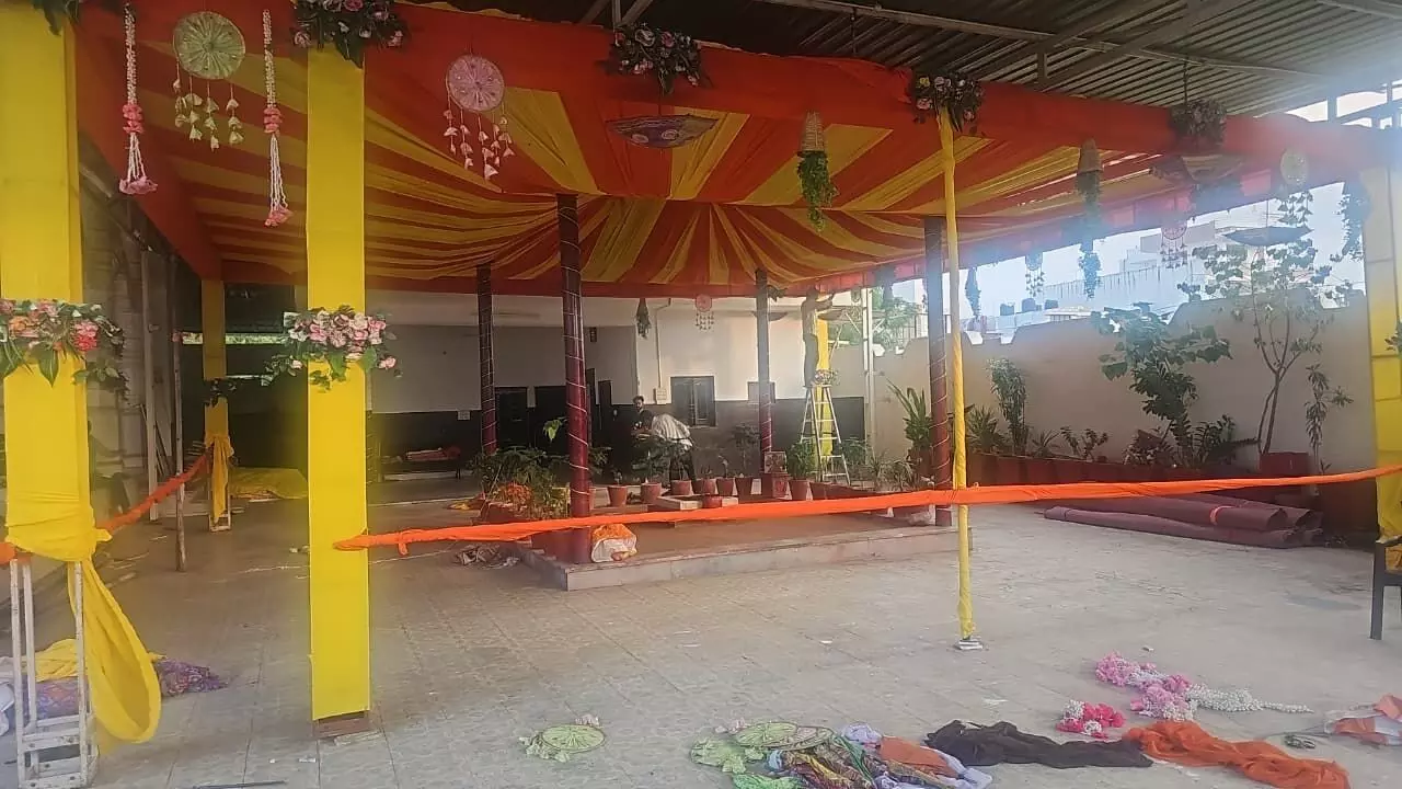 श्री बाबाधाम पर गरबा महोत्सव की तैयारियां चरम पर श्री बाबाधाम पर गरबा महोत्सव की तैयारियां चरम पर