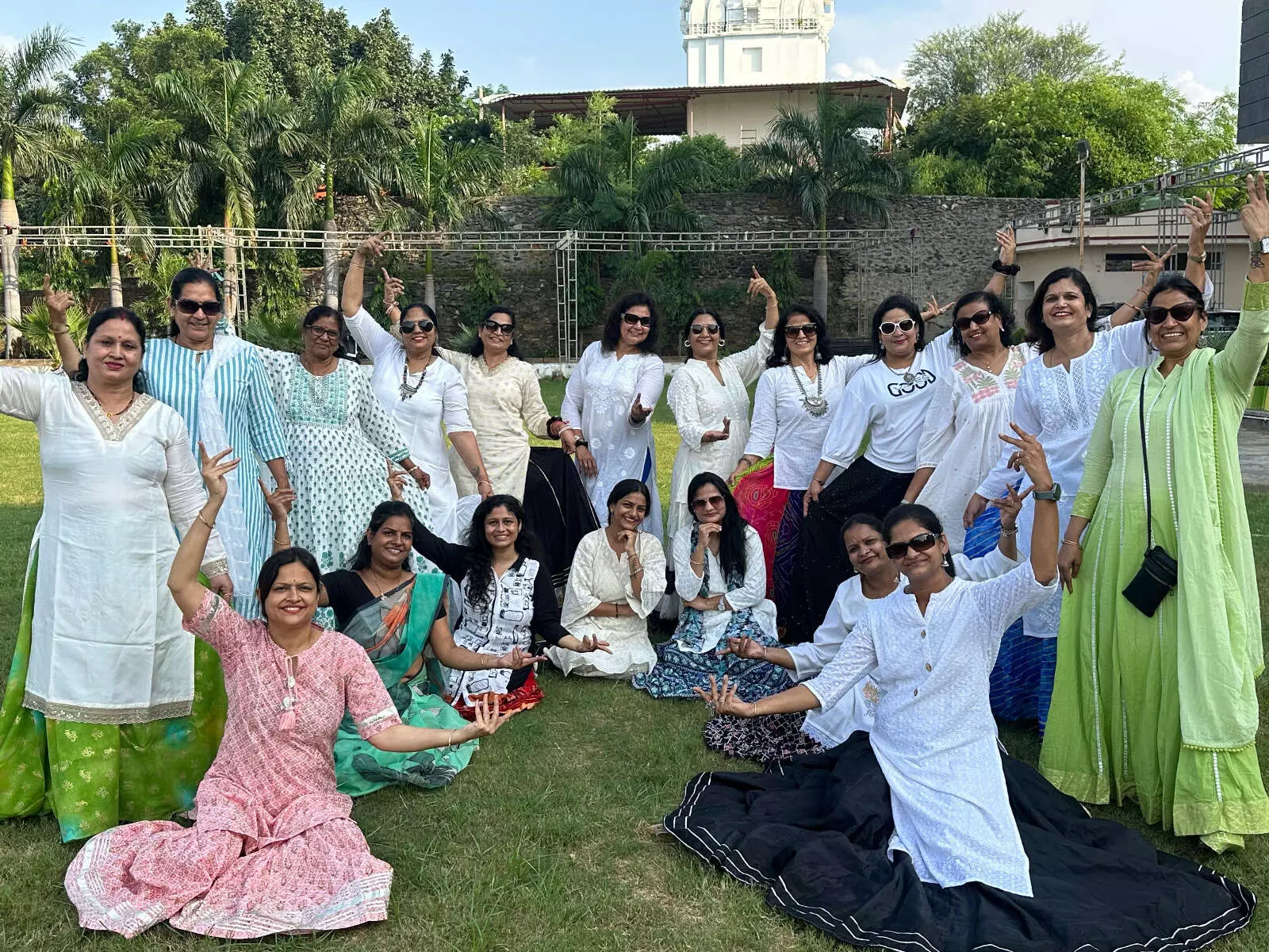 माहेश्वरी महिला संस्थान का रंगताली-2025 गरबा महोत्सव 21 से, तैयारियां पूरी माहेश्वरी महिला संस्थान का रंगताली-2025 गरबा महोत्सव 21 से, तैयारियां पूरी