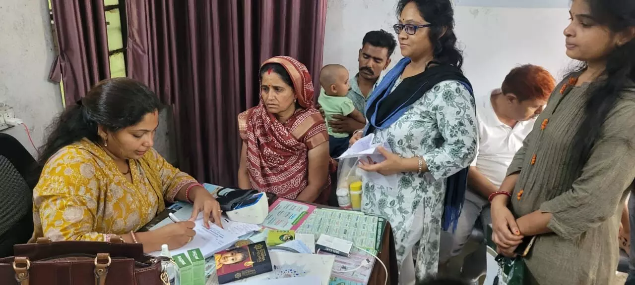 निःशुल्क स्वर्ण प्राशन आयुर्वेद चिकित्सा शिविर में 500 से अधिक लोगों ने लिया लाभ निःशुल्क स्वर्ण प्राशन आयुर्वेद चिकित्सा शिविर में 500 से अधिक लोगों ने लिया लाभ