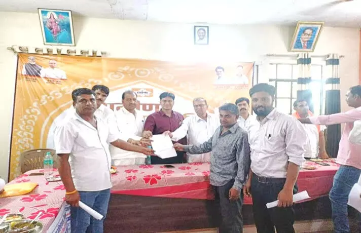 राजस्व रिकॉर्ड में दत्तक पुत्र का हुआ दर्ज नाम राजस्व रिकॉर्ड में दत्तक पुत्र का हुआ दर्ज नाम