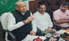 गहलोत का तीखा हमला: बीजेपी की नाकामी और साजिशों का पर्दाफाश