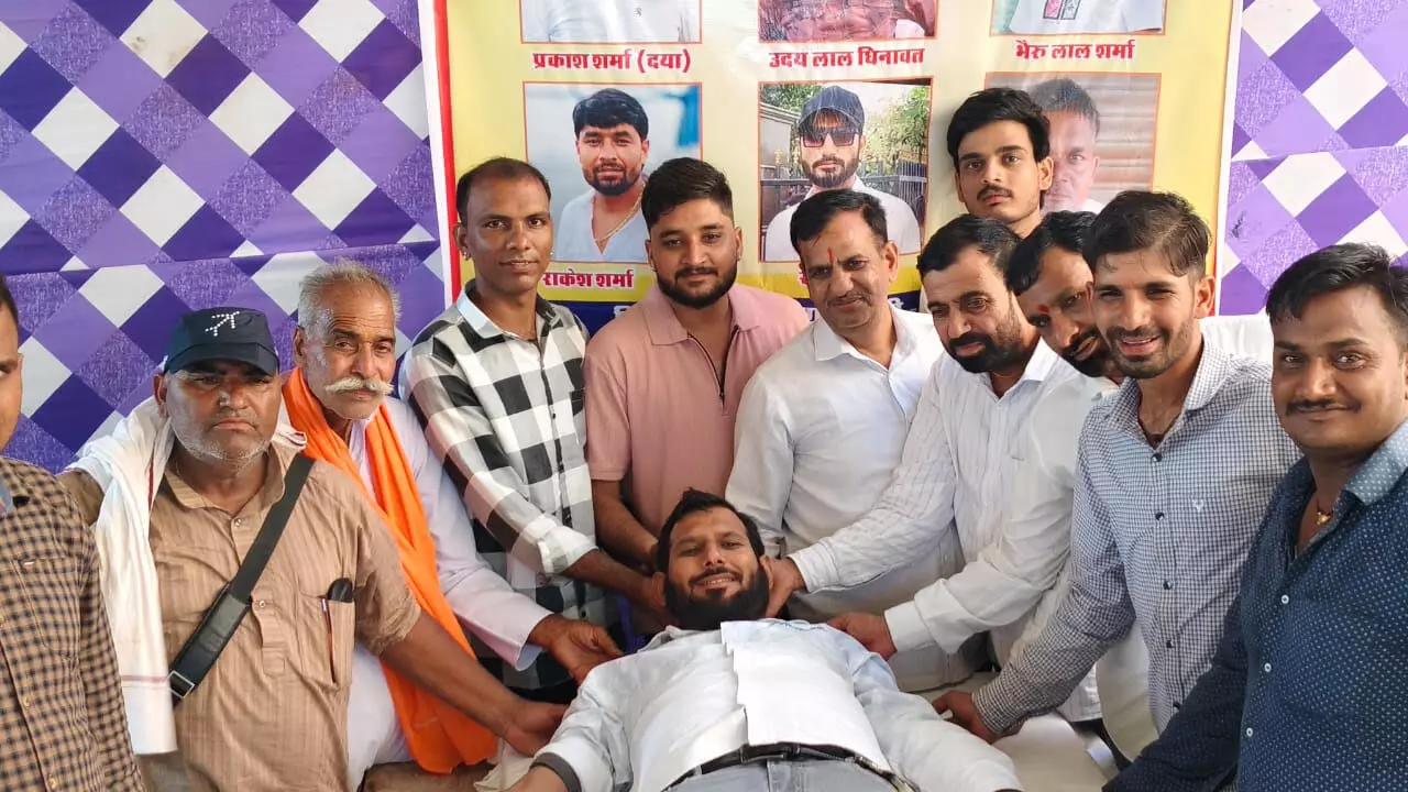 जीत्या माफी गांव में 53 यूनिट रक्तदान ,देश भक्ति के गूंजे नारे जीत्या माफी गांव में 53 यूनिट रक्तदान ,देश भक्ति के गूंजे नारे